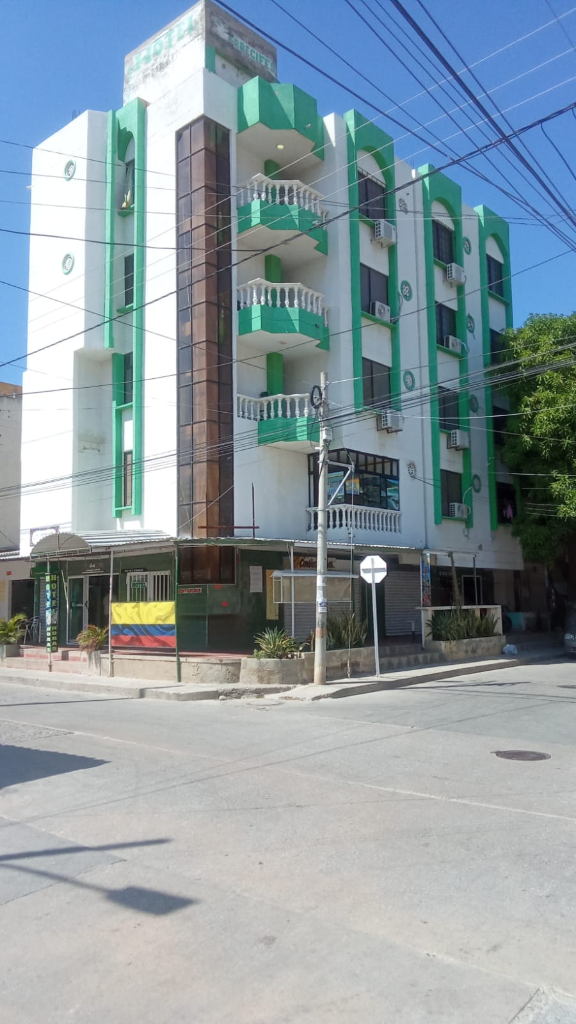 Fachada Hotel Arrecife Caribeño